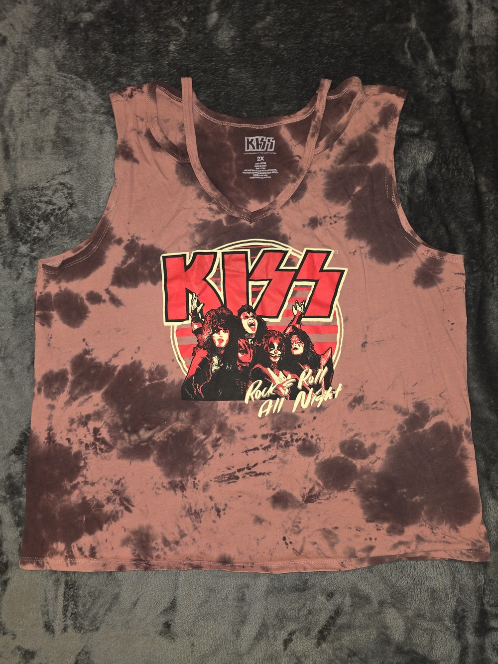 2x Women's Kiss Rock Graphic Tank — Maroon Tie-Dye